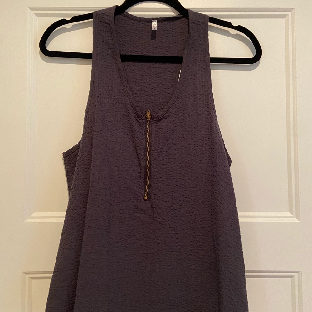Gray textured tank with zipper